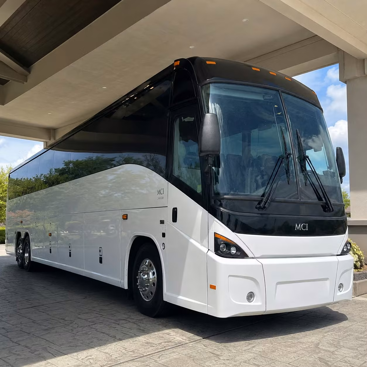 airport transfers and deployment transportation for military and government personnel in san marcos