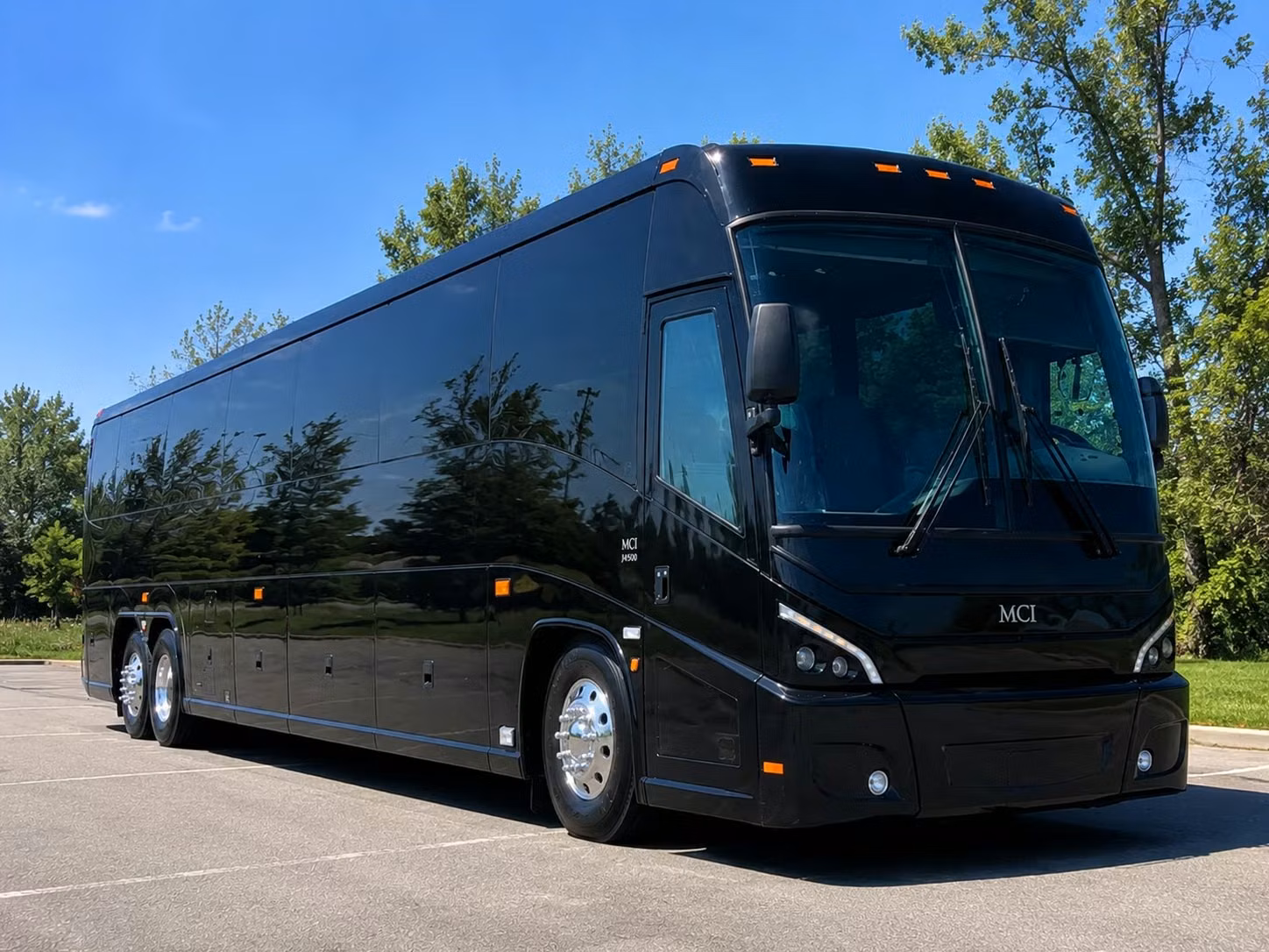 reliable field trip shuttle bus rentals for san marcos youth programs and summer camps