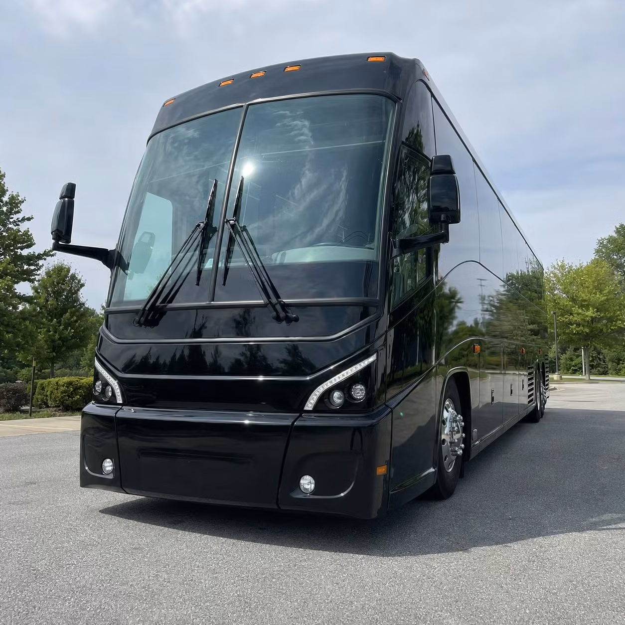 san marcos wedding groups can shuttle guests to temecula wine country and back